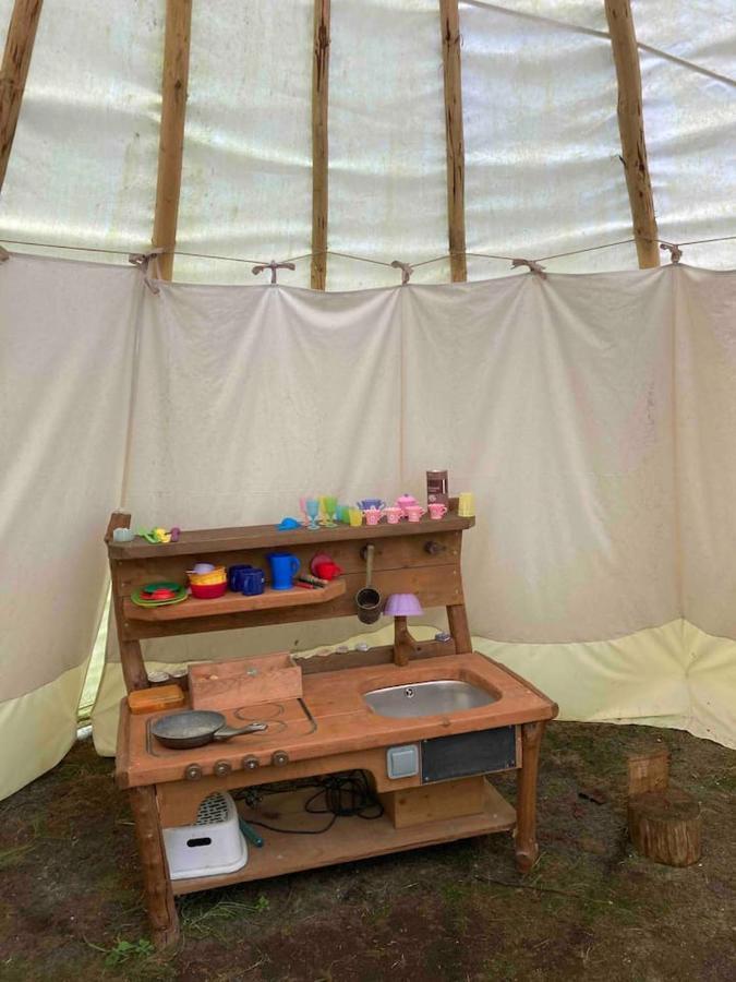 Aughavannagh Yurt Glamping Aughrim Exterior photo